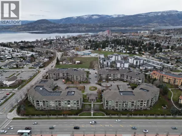 3735 Casorso RD #305, Kelowna, BC V1W5G1