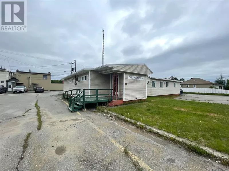 84 Memorial Avenue, Grand Falls-windsor, NL A2A1R9