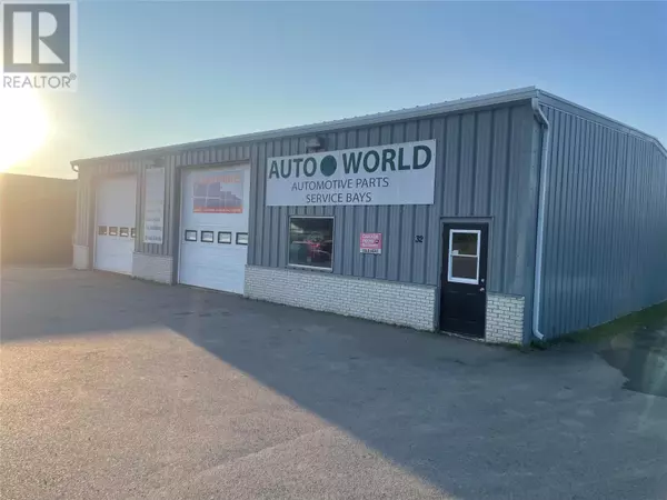 Grand Falls Windsor, NL A2A2T9,32 Hardy Avenue