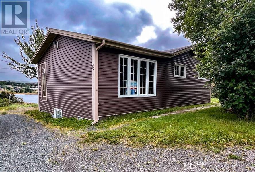 8 Kings Road, Marystown, NL A0E1K0