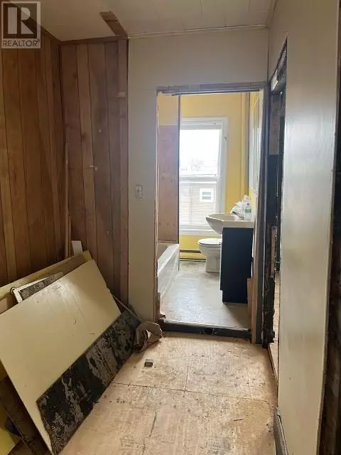 St. John's, NL A1C4T6,44 MacFarlane Street