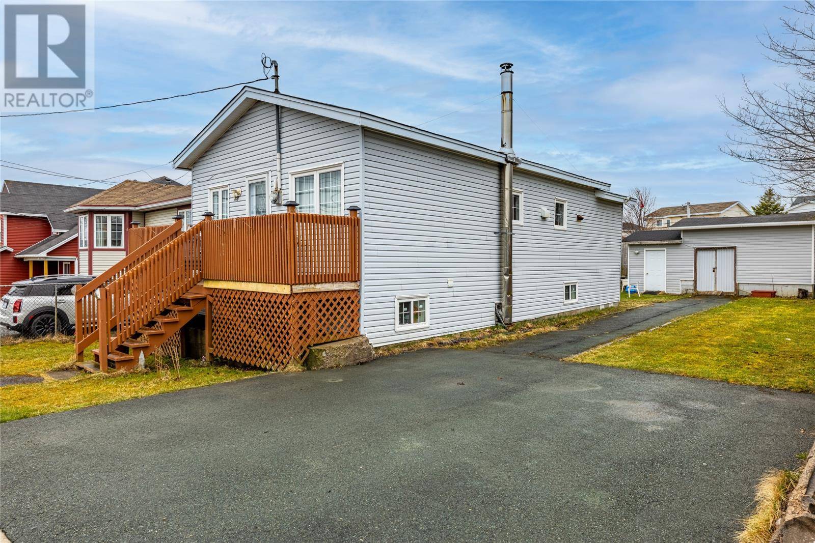 St. John's, NL A1E3E3,29 Murphys Lane