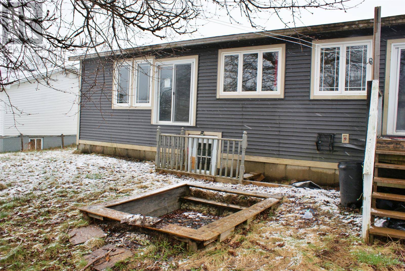 Carbonear, NL A1Y1A7,4 Fraizes Avenue