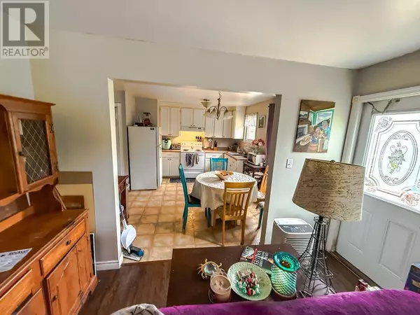 Bay Roberts, NL A0A1G0,403 Shearstown Road