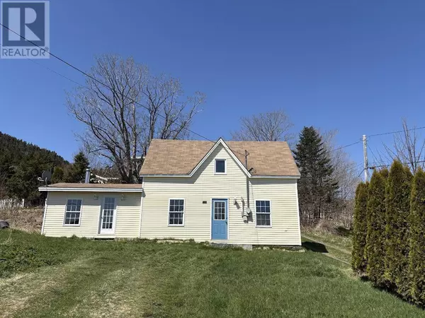 8 Mall Road, Tors Cove, NL A0A4A0