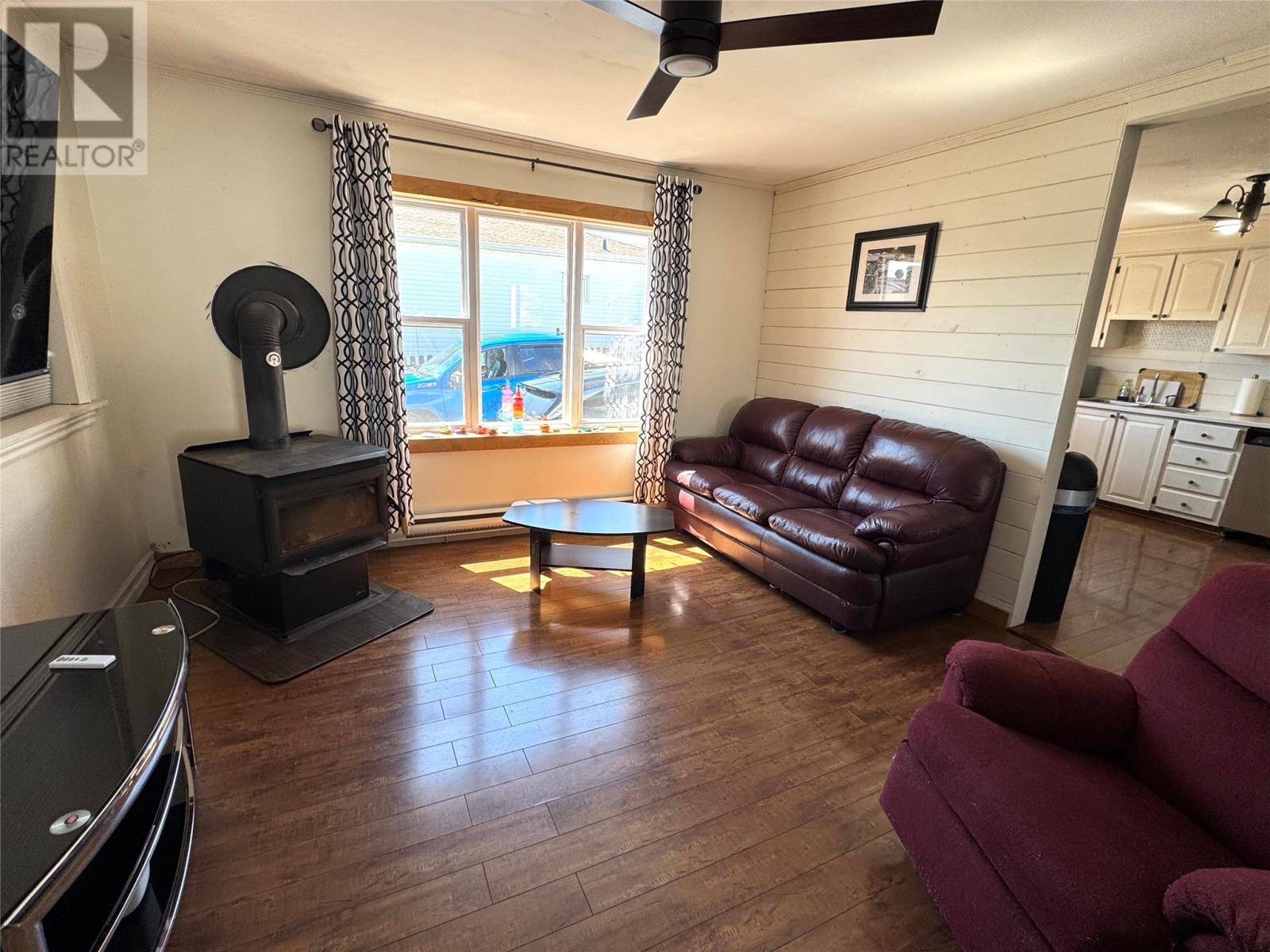 Grand Falls - Windsor, NL A2B1J4,16 Bond Street
