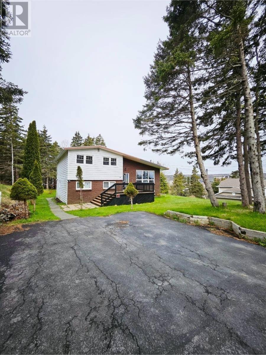 Carbonear, NL A1Y1A1,10 Woodwynd Heights
