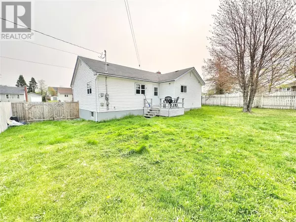Grand Falls-windsor, NL A2A1V2,5 Willow Road
