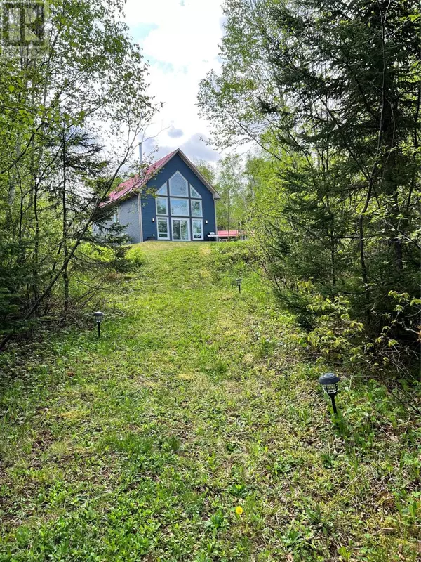 Pasadena, NL A0L1K0,27 Tipping Drive