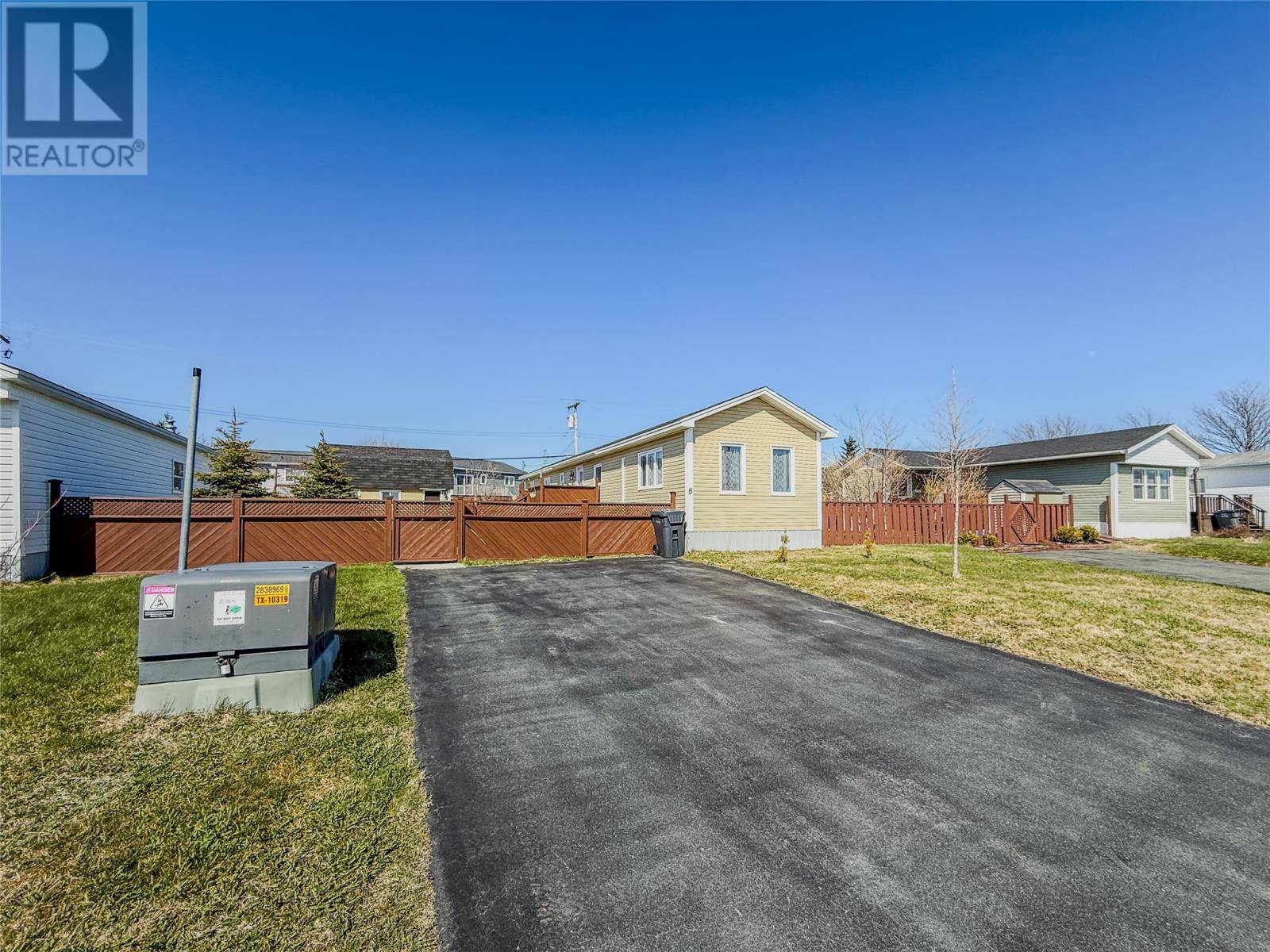 8 Juniper Drive, Paradise, NL A1L1A8