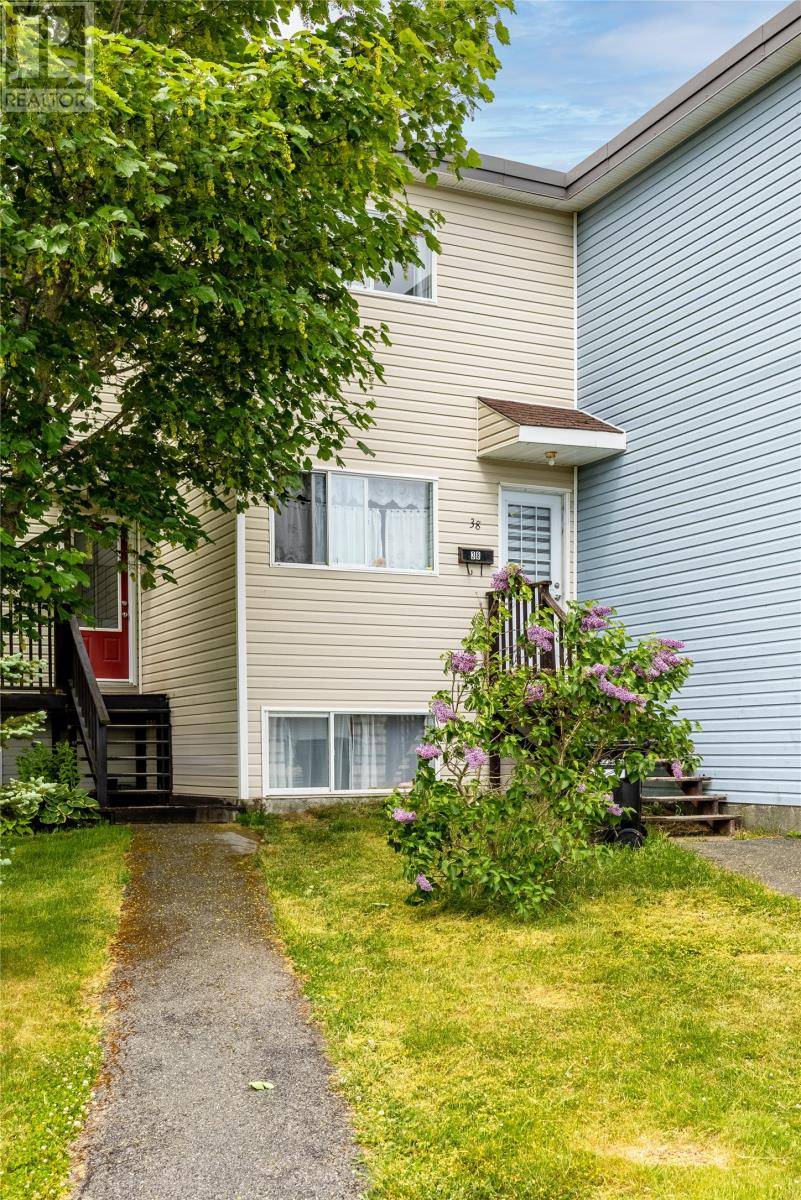 38 Curling Place, St John's, NL A1E3Z5