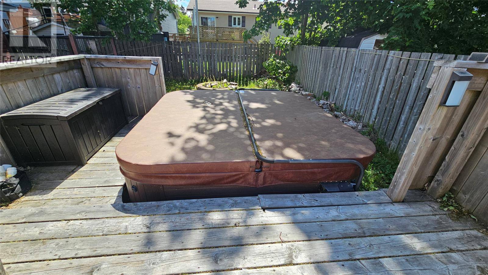 Mount Pearl, NL A1N2Y7,22 Princeton Crescent
