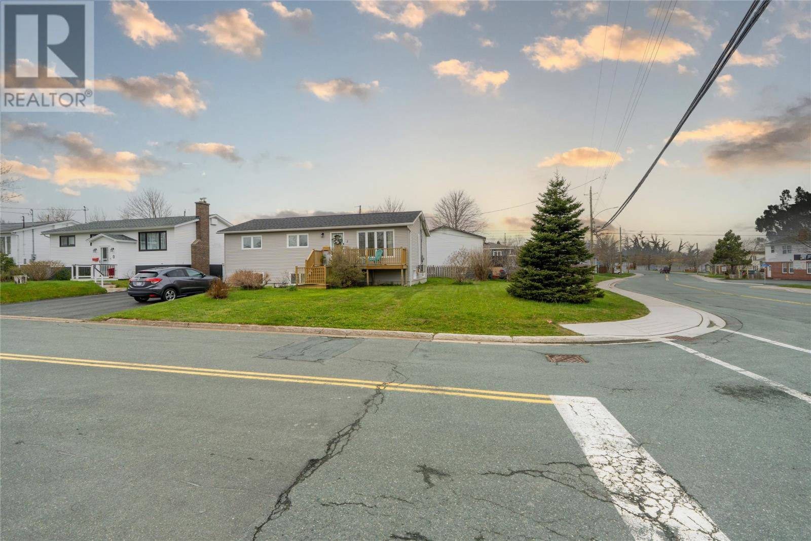 Mount Pearl, NL A1N1S3,2 Pleasant Avenue