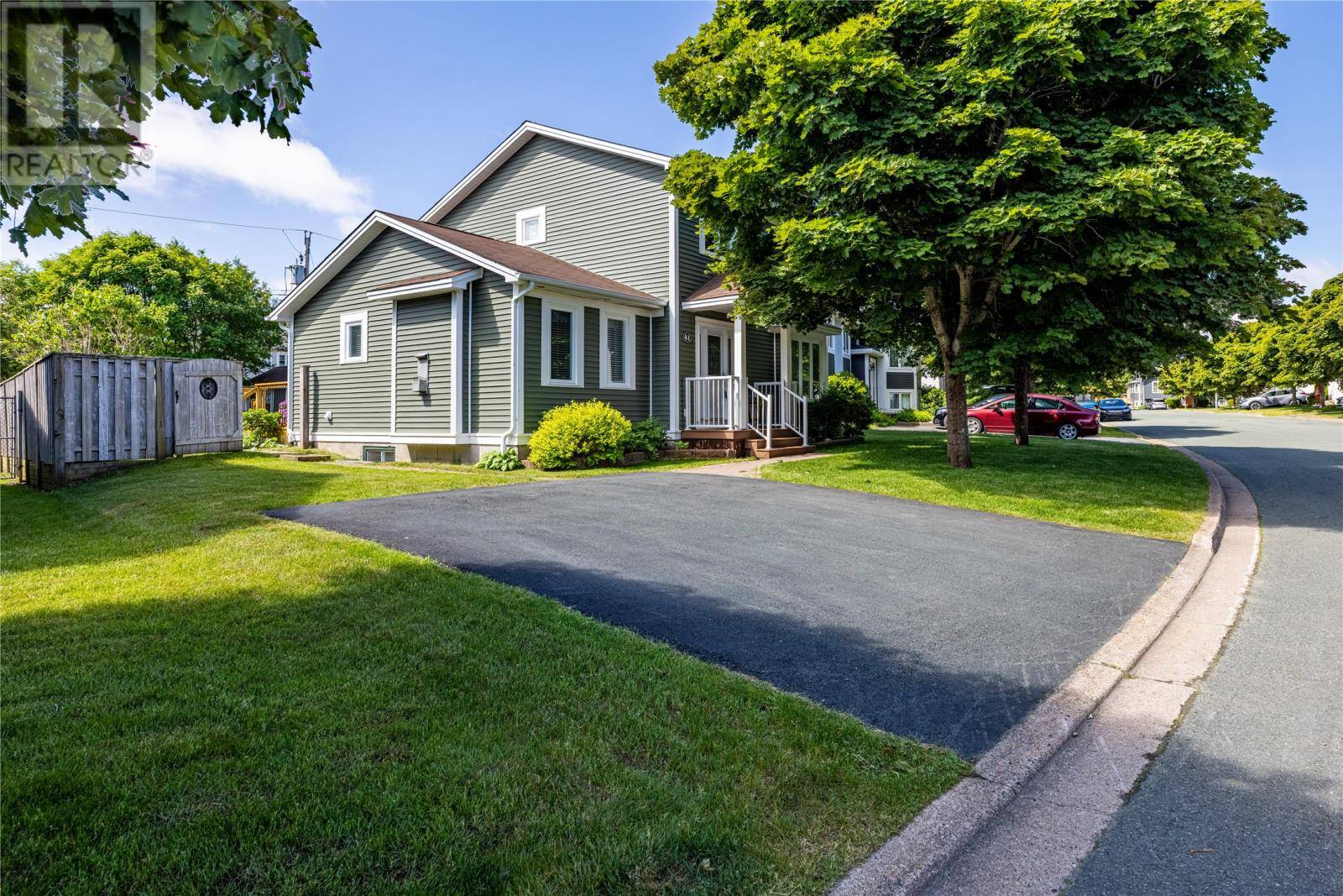 41 Hyde Park Drive, St. John's, NL A1A5G5