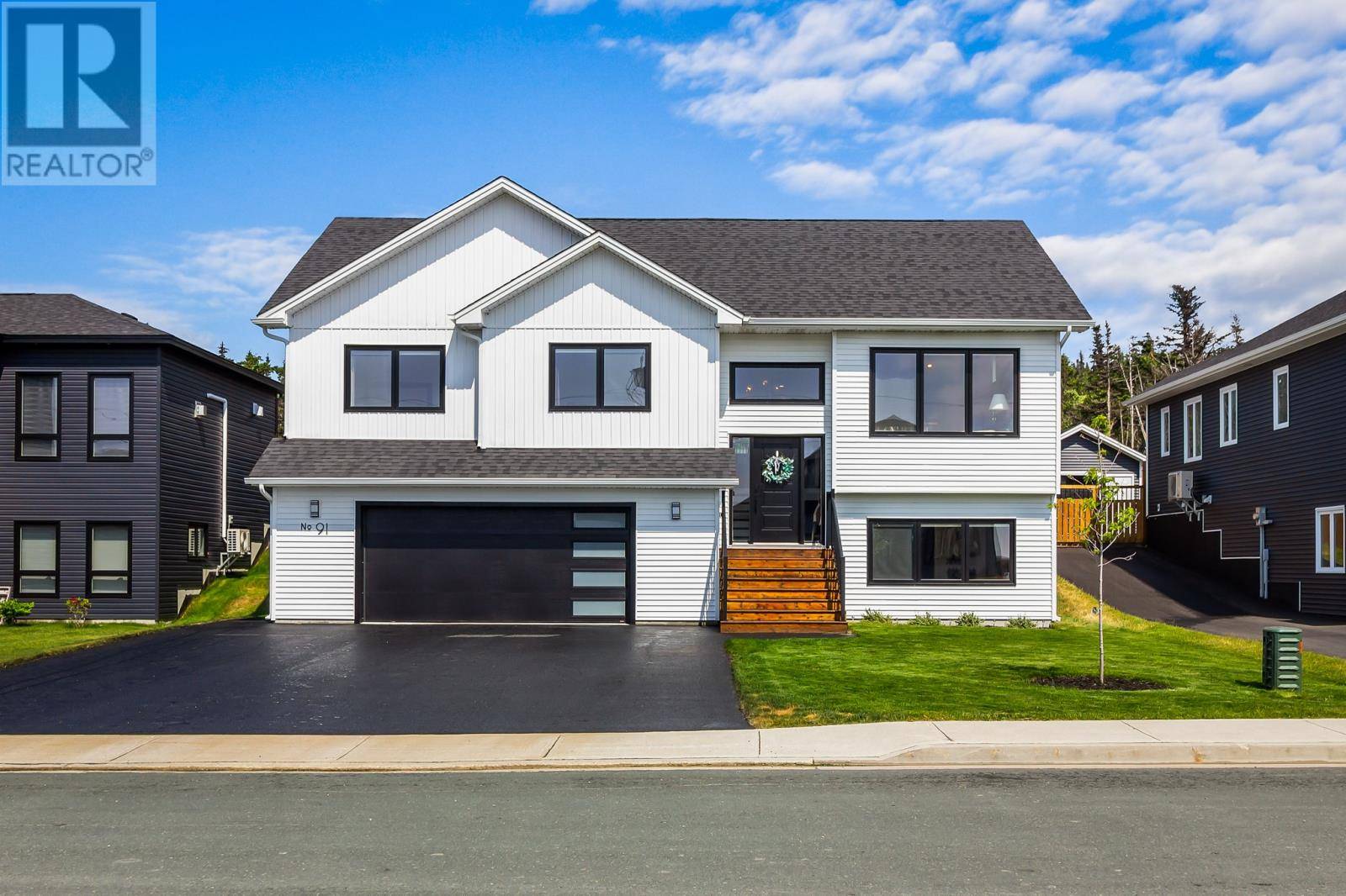 91 Sgt Donald Lucas Drive, Paradise, NL A1L0W7