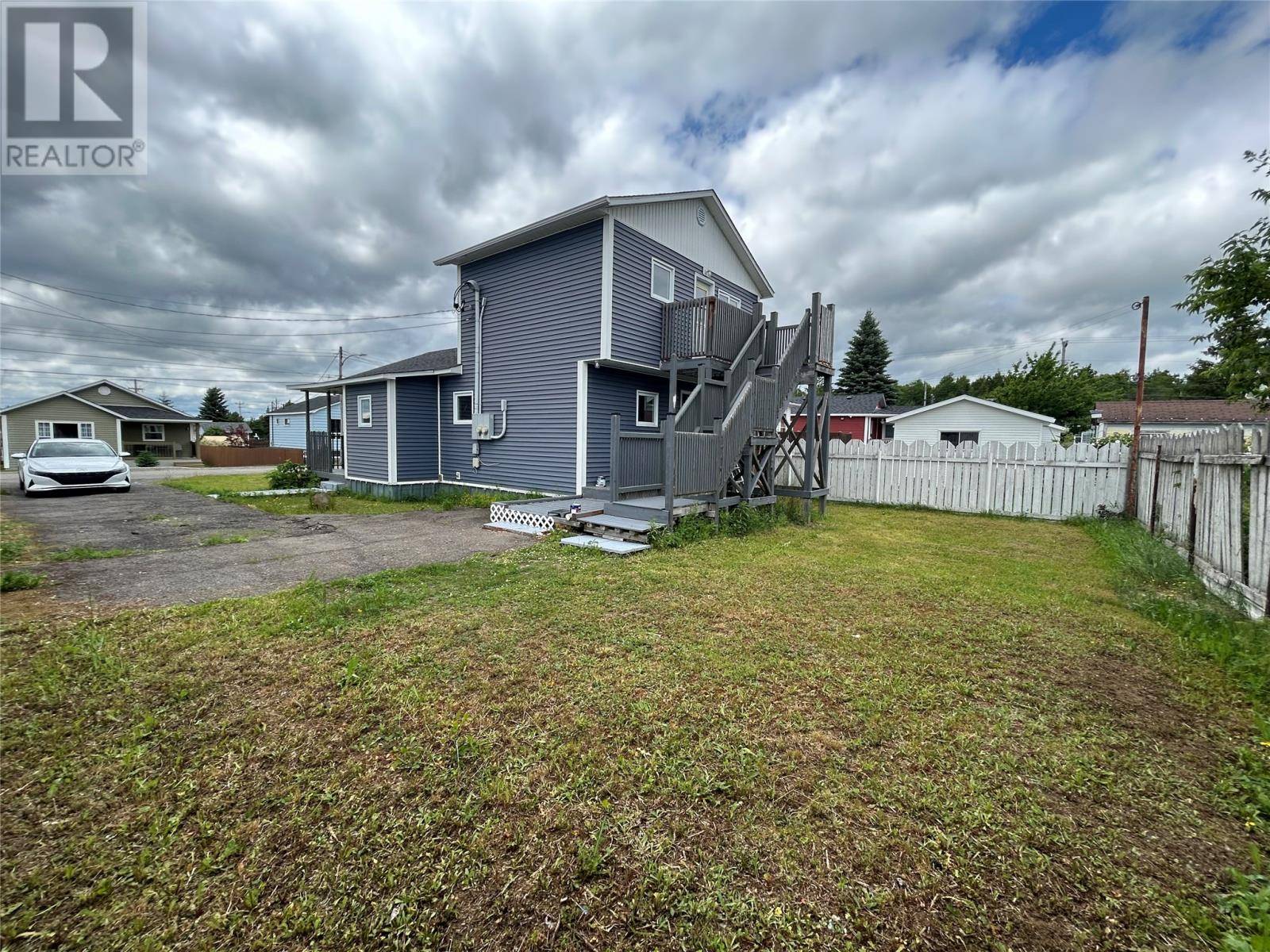 Grand Falls-windsor, NL A2B1C6,5 LeDrew Place