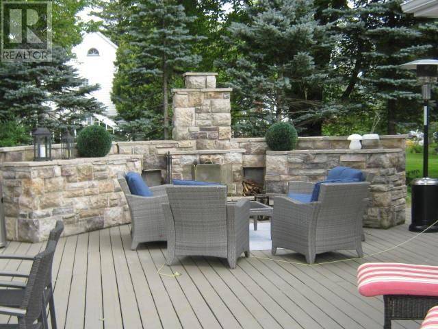 Corner Brook, NL A2H2V7,16 Marcelle Avenue