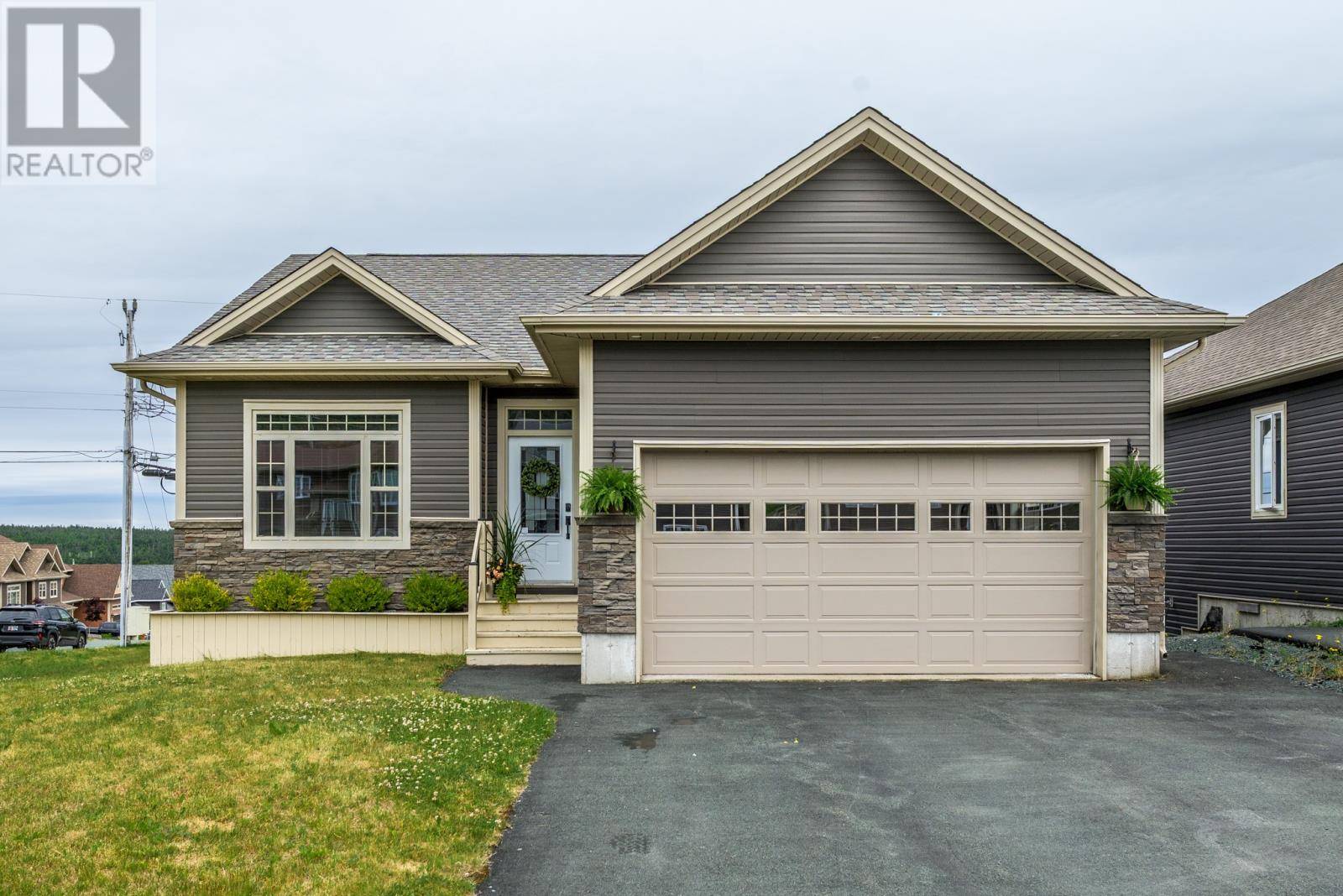80 Sgt. Donald Lucas Drive, Paradise, NL A1L0W8