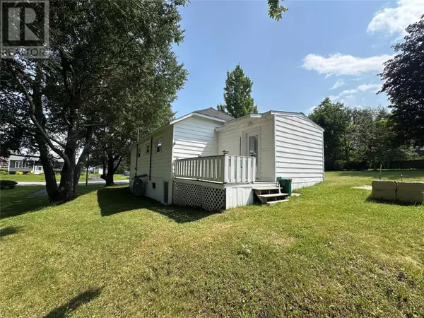 Deer Lake, NL A8A2A7,9 Second Avenue