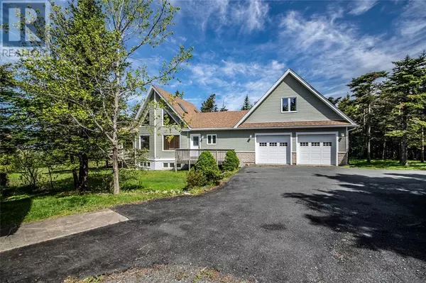 30 Round Pond Road, Paradise, NL A1N4V9