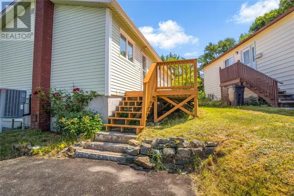 Mount Pearl, NL A1N1M3,13 Municipal Avenue