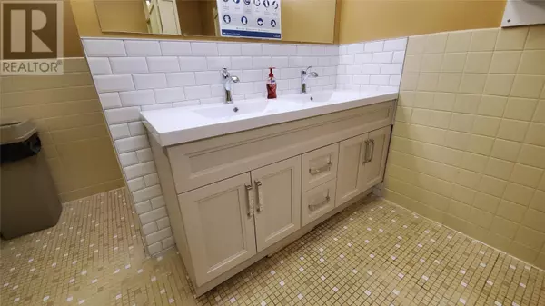 St. John's, NL A1B2C7,90 O'Leary AVE #207