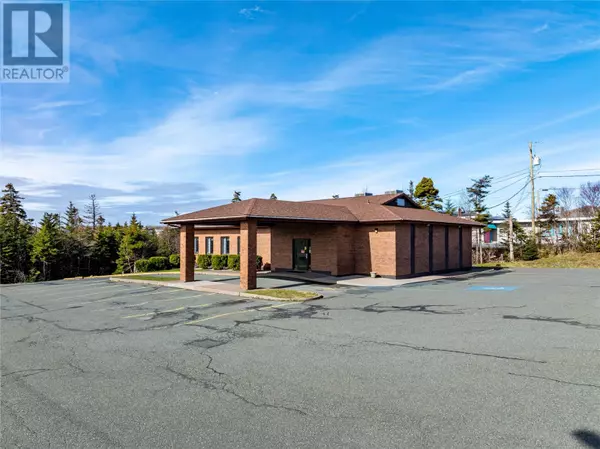 Mount Pearl, NL A1N2K1,949 Topsail Road
