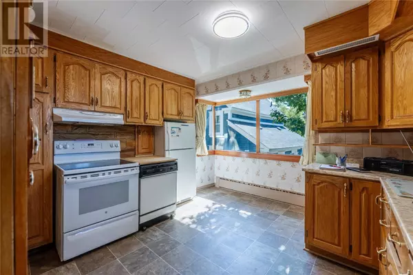 Bay Roberts, NL A0A1G0,39 Cross Road