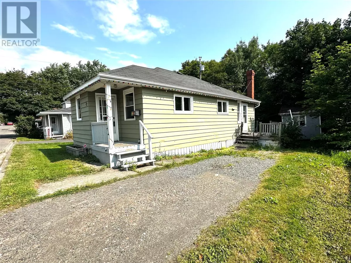 Grand Falls-windsor, NL A2A1Z9,32 Beaumont Avenue