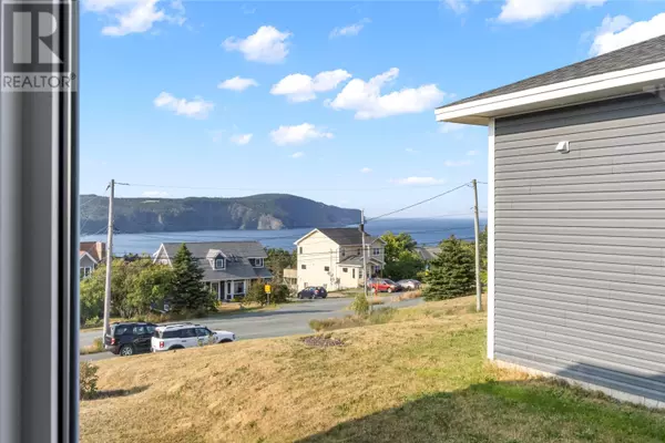 Torbay, NL A1K1A7,38 Motion Lane