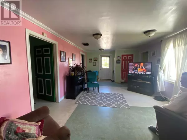 Piccadilly, NL A0N1T0,73 Main Road