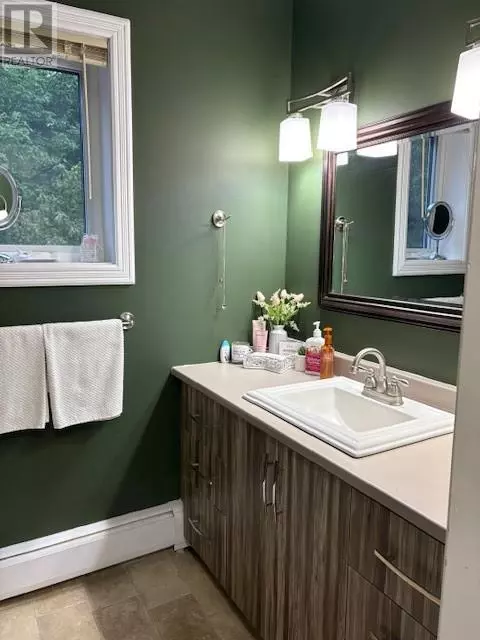 Appleton, NL A0G2K0,36 Bowater Avenue