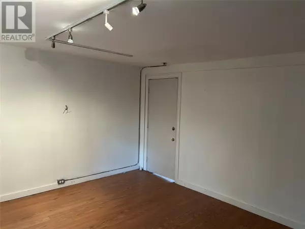 St John's, NL A1C1E8,116 Duckworth Street