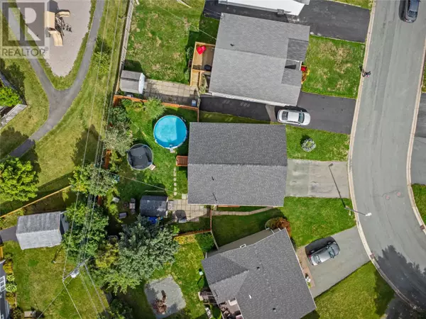 Mount Pearl, NL A1N4H1,39 McGrath Crescent