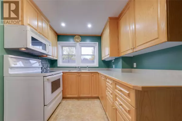 Corner Brook, NL A2H5C6,22 Laites Lane