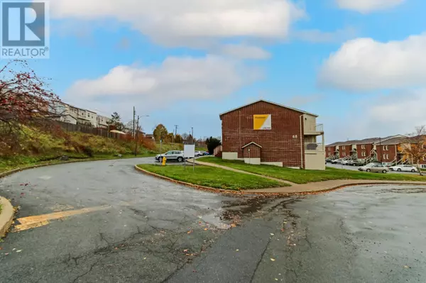 St. John's, NL A1E4S2,68 Pasadena CRES #206