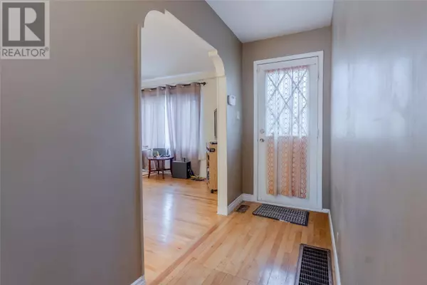 St. John's, NL A1B5H5,21 Halls Road