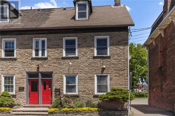 33 PERTH STREET, Brockville, ON K6V5C3