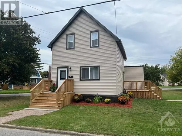 Smiths Falls, ON K7A2R1,27 ANNE STREET