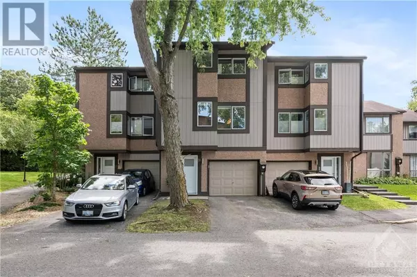 31 REANEY COURT, Kanata, ON K2K1W7