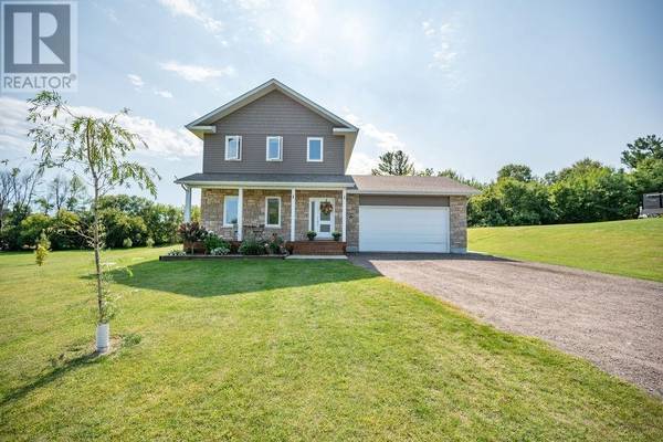 40 TAYLOR HEIGHTS DRIVE, Pembroke, ON K8B0A2