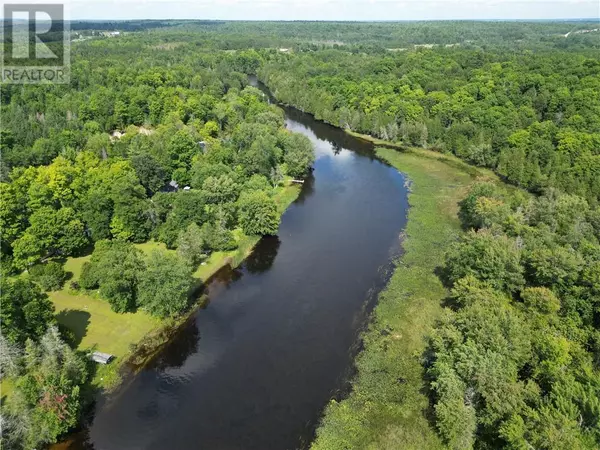 Lanark Highlands, ON K0G1K0,689 RIVER DRIVE