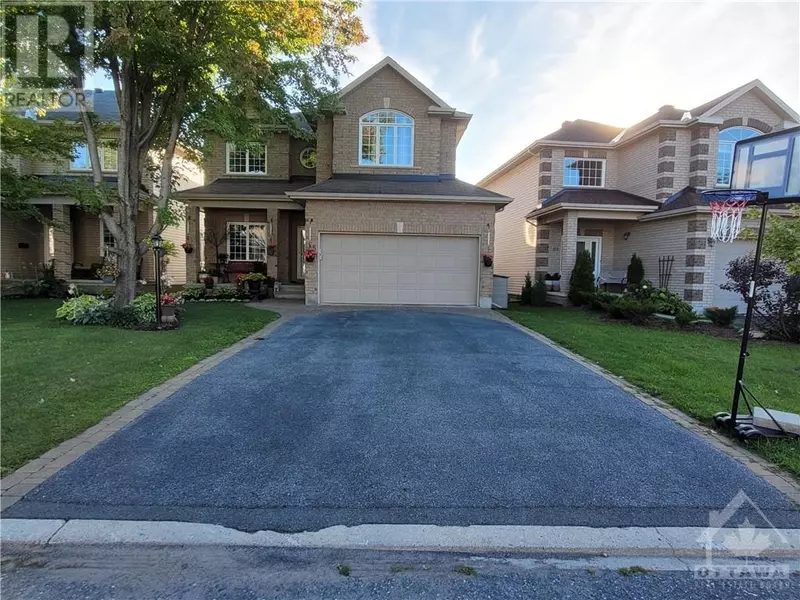 115 SIROCCO CRESCENT, Ottawa, ON K2S2E1