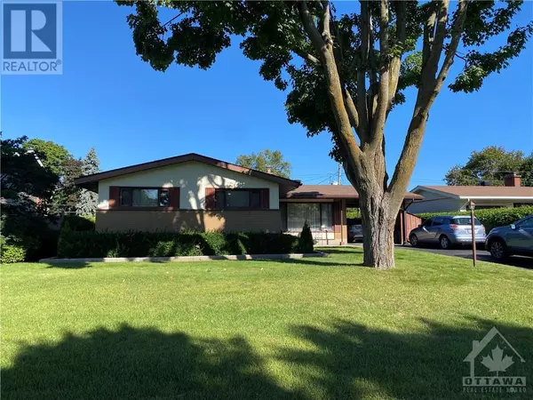 51 ASHBURN DRIVE, Ottawa, ON K2E6N4