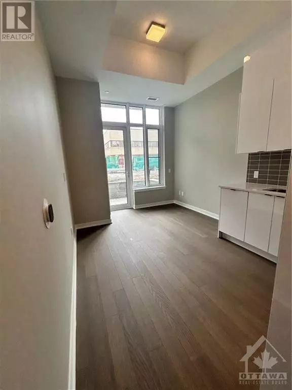 Ottawa, ON K1S5Y1,360 DESCHATELETS AVE #106