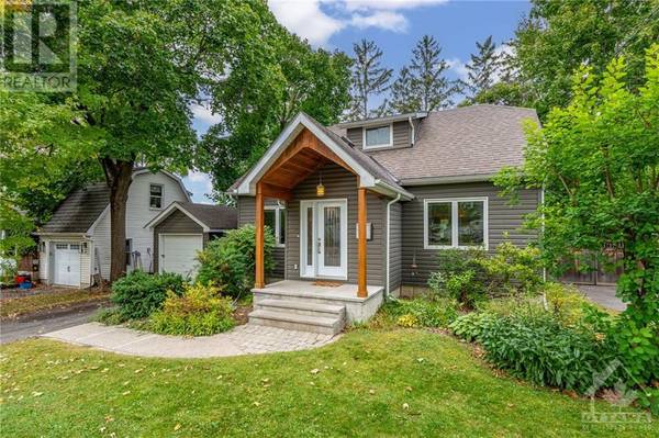 241 PLEASANT PARK ROAD, Ottawa, ON K1H5M4