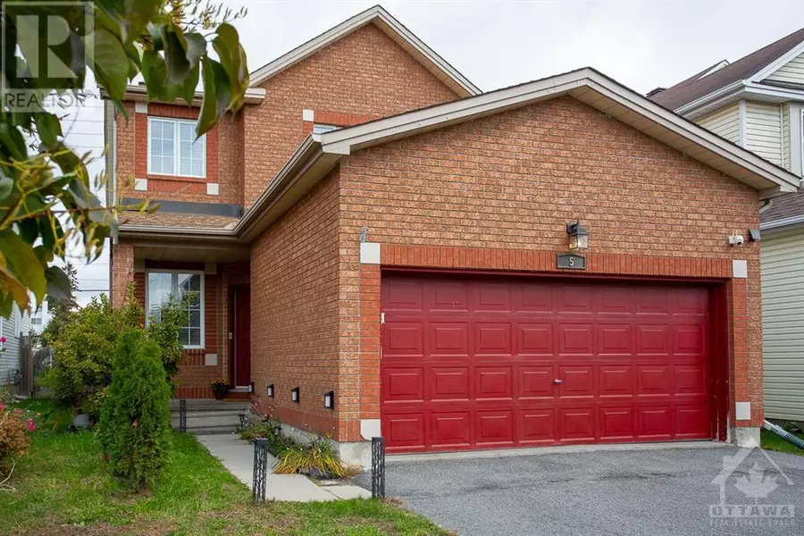 5 HALKIRK AVENUE, Kanata, ON K2V1B1