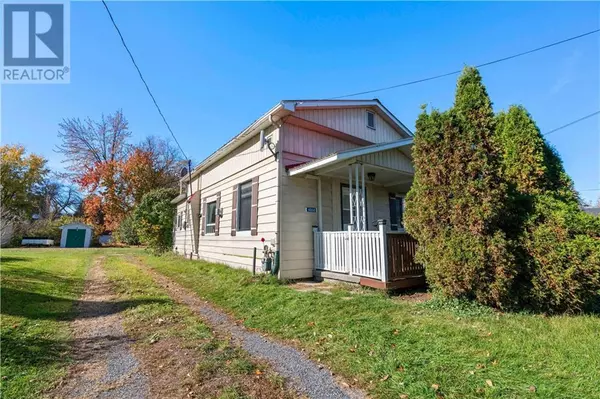 4866 2ND LINE ROAD, North Lancaster, ON K0C1Z0