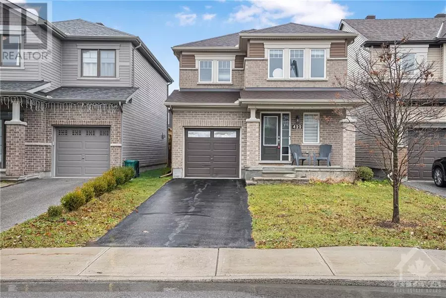 422 COUNTRY GLEN WAY, Ottawa, ON K2T0H9