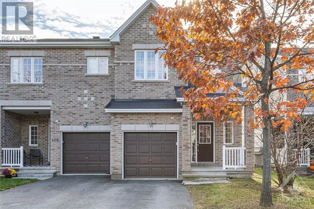 Ottawa, ON K2M0G1,424 FOXHALL WAY